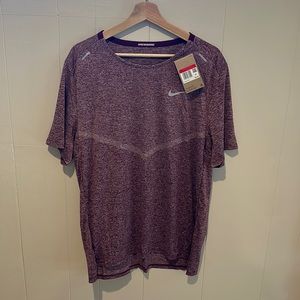 Nike Men’s dri-fit t-shirt